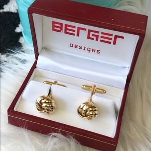 NWT MENS GOLD CUFFLINKS